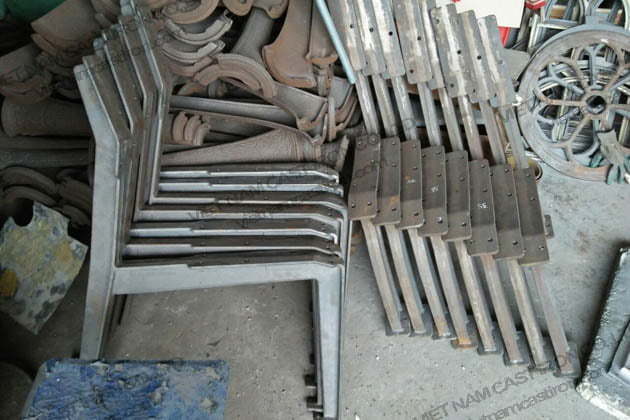 Cast iron benchs are produced by Vietnam Cast Iron Company