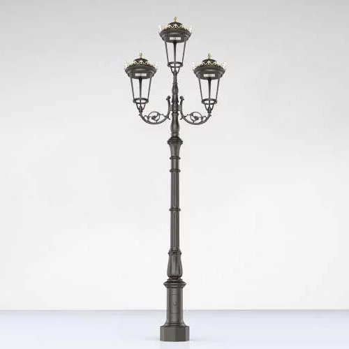 Antique Cast iron Garden Furniture Lamp post With Triple Lantern
