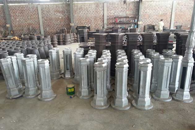 Lamp pole manufactured by VIC
