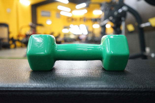 Plastic dumbbells deals