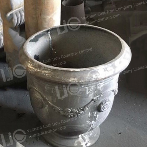 Round Cast iron Flower pot small size